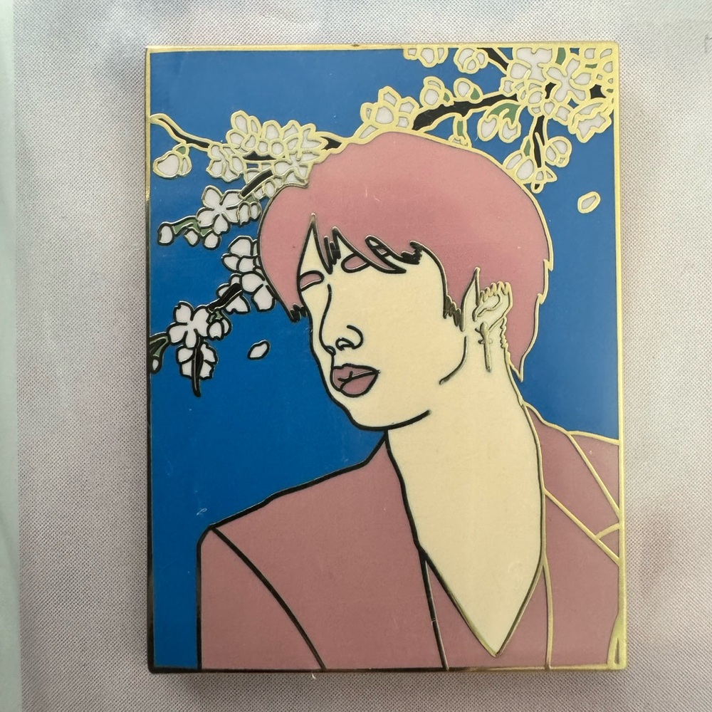Selling Monsta X Hyungwon - Custom Sakurawon Enamel Pin